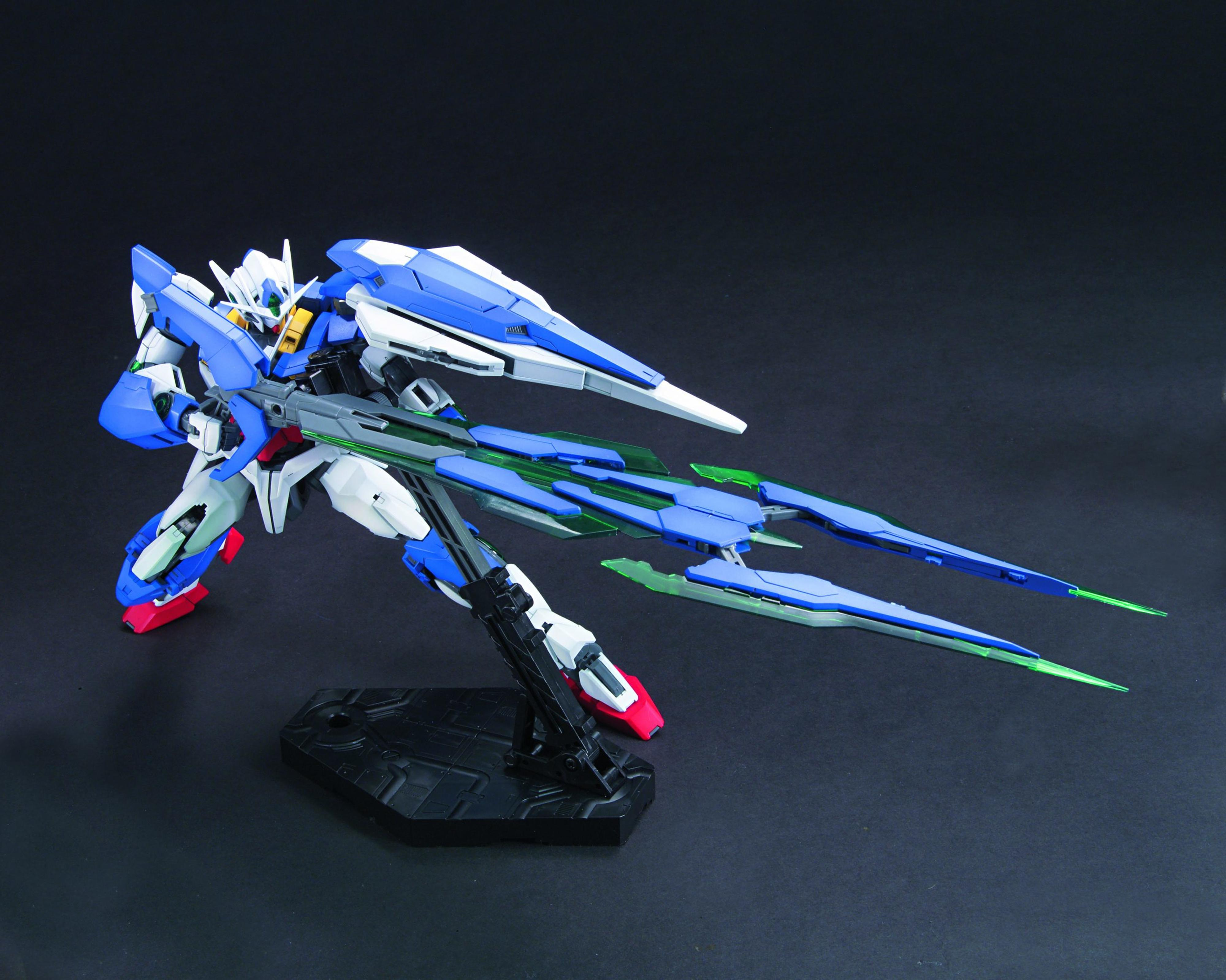 MG 1/100 GUNDAM 00 QAN[t]