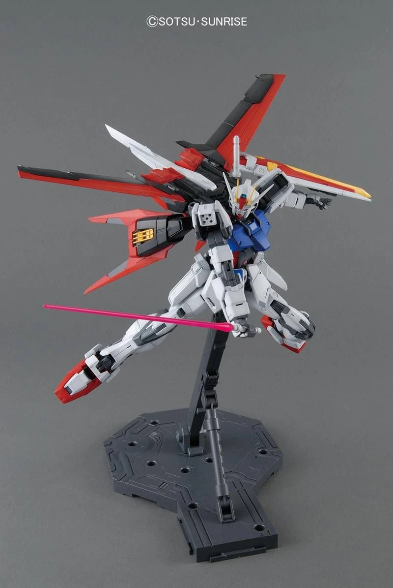 MG 1/100 AILE STRIKE GUNDAM