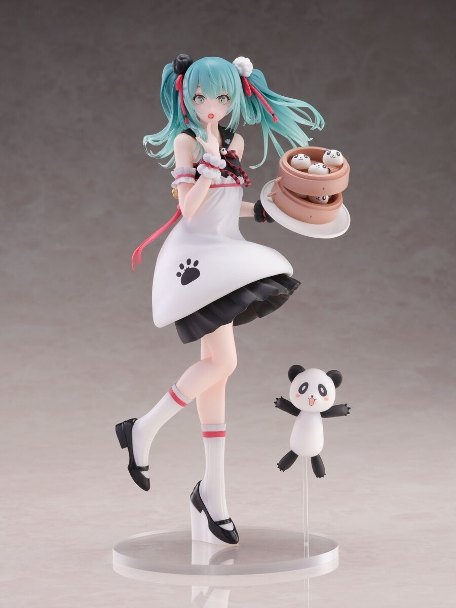 HATSUNE MIKU PANDA BUN FIGURE