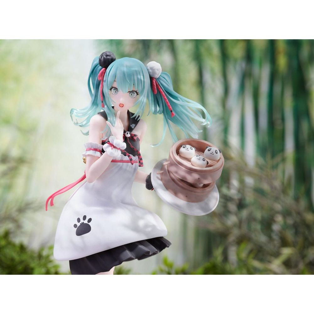 HATSUNE MIKU PANDA BUN FIGURE