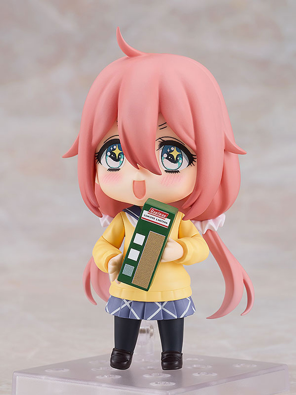 Nendoroid 2189 Nadeshiko Kagamihara: School Uniform Ver.