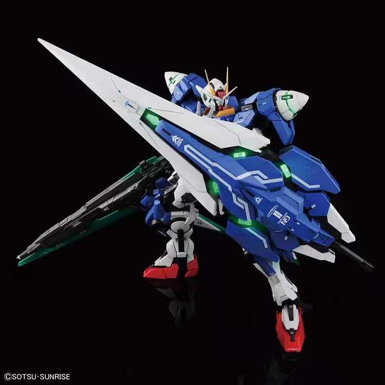 PG 1/60 00 GUNDAM SEVEN SWORD